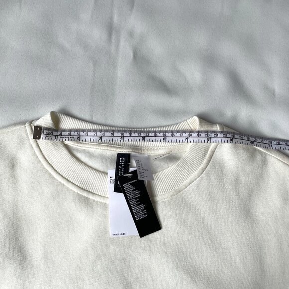 Last one! H&M NWT Twin Peaks David Lynch Women Crew Neck Oversized Sweatshirt - Picture 7 of 16